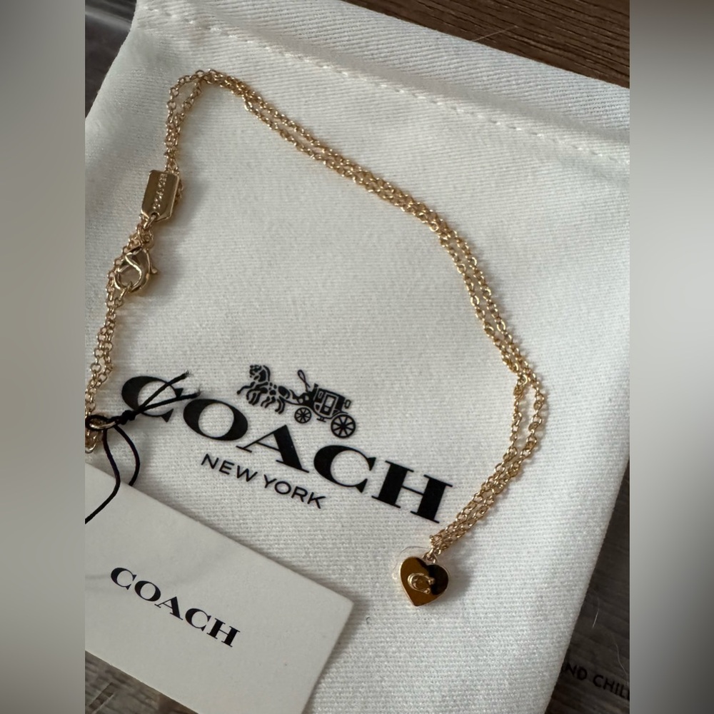 COACH-NWT Gold Tone Dainty Heart Pendant & Chain - Picture 10 of 10
